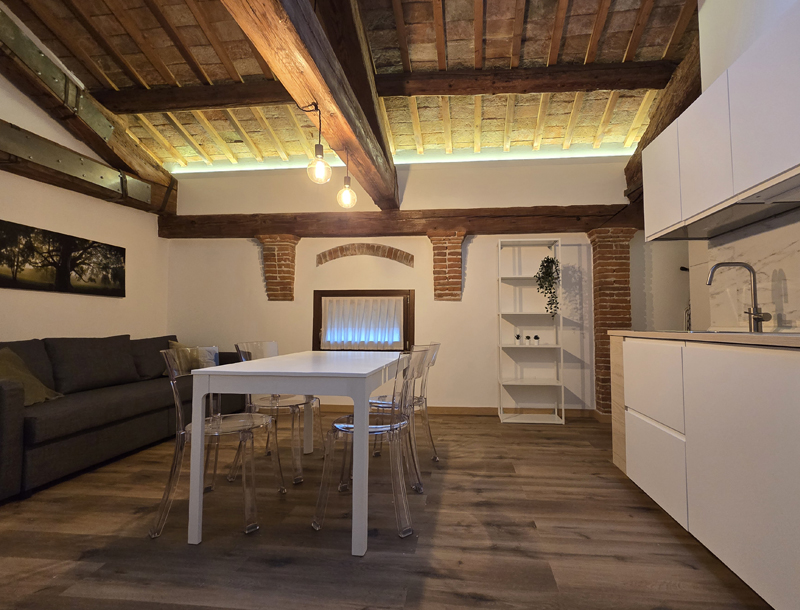 Sala cucina di un appartemento della Residenze la Barchessa