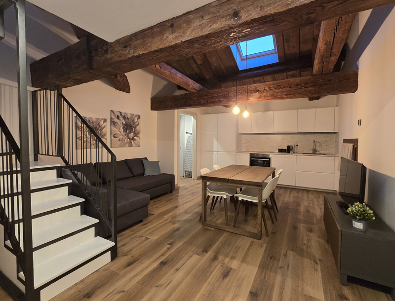 Sala cucina di un appartemento della Residenze la Barchessa