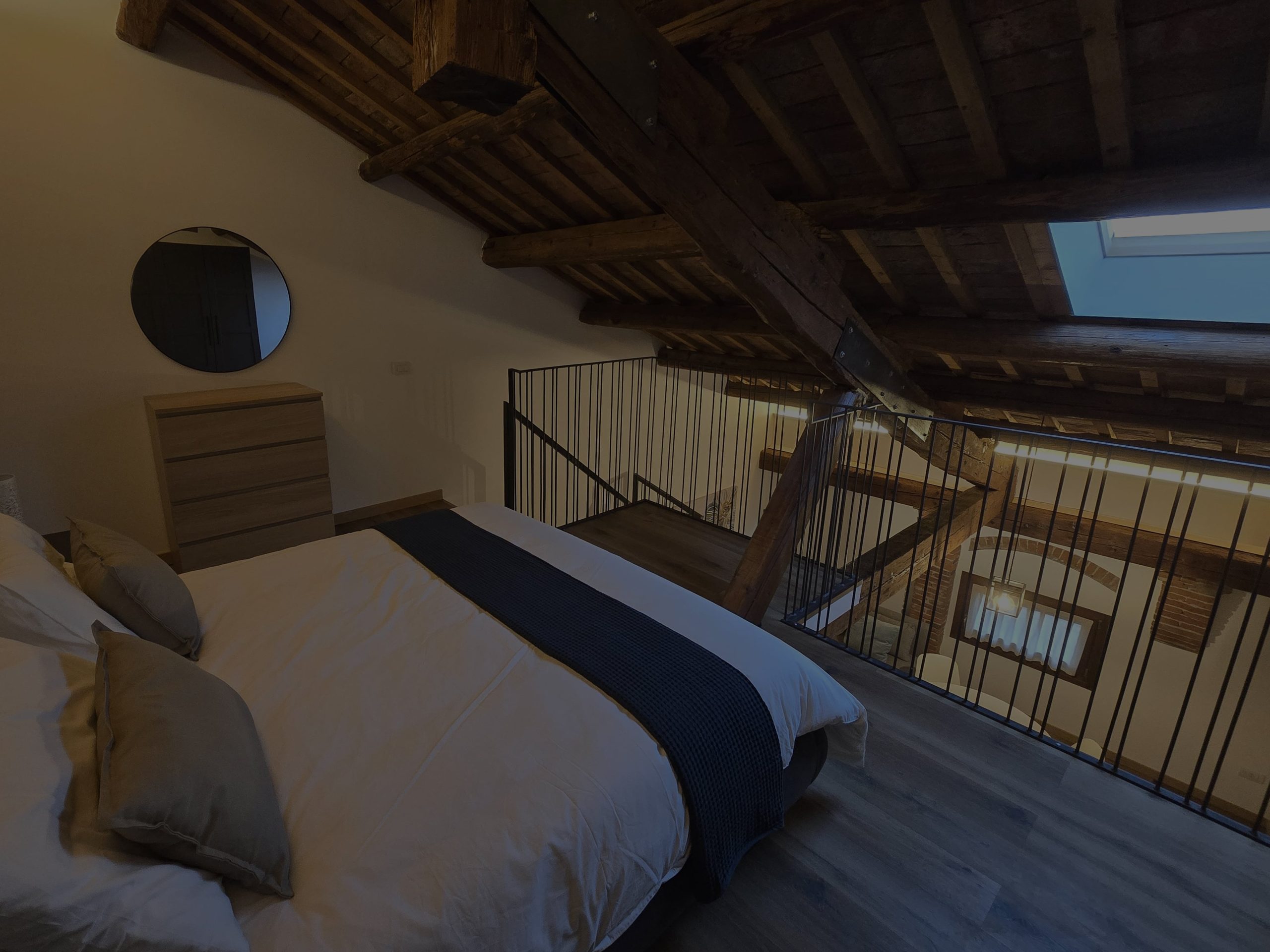 Camera da letto nel soppalco